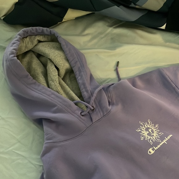 GOOD QUALITY purple champion hoodie 🙌 - Picture 2 of 2